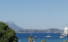 Petit Paradis - St Mandrier Village